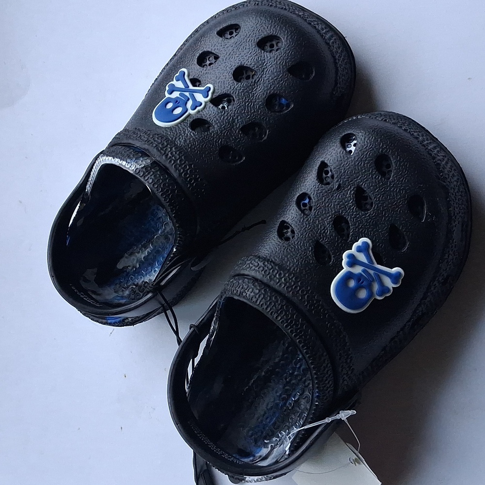 Kids Blue Skull Crocs Style sandals